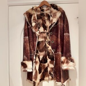 Original lapin fur coat made in Italy
EFFEGI STYLED IN ITALY Size 42